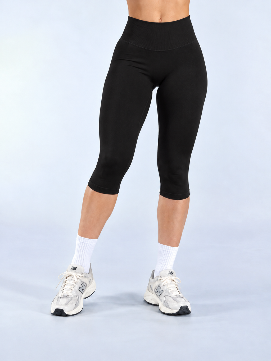 Forma Capri - Black